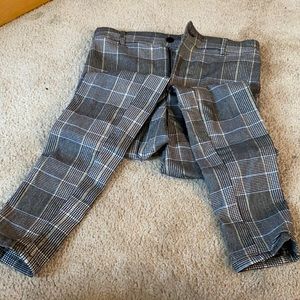 Never worn Plaid jeggings from Garage size L